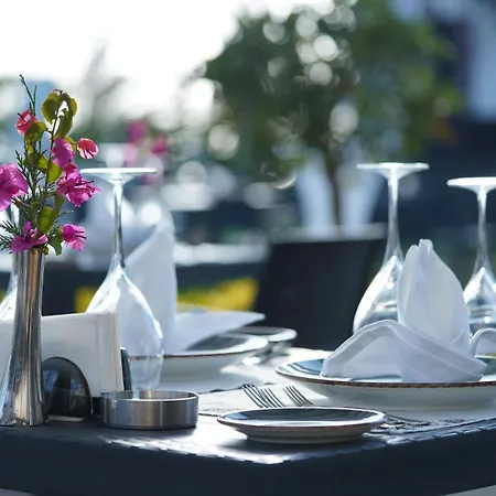 호텔 The Raga Ultra (adults Only) 시데