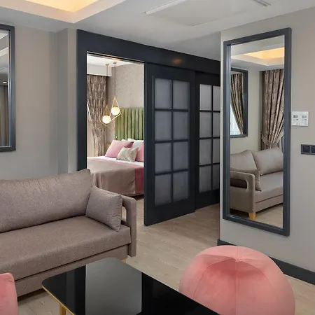 호텔 The Raga Ultra (adults Only)